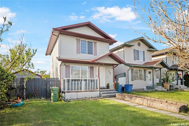 Property Photo: 1402 10th Avenue E SK S4N 7P6