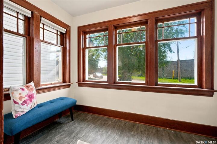 Property Photo: 1117 Kilburn Avenue SK S7M 0J6