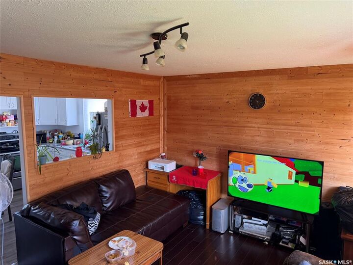 Property Photo:  409 1st Avenue E  SK S0J 2M0 