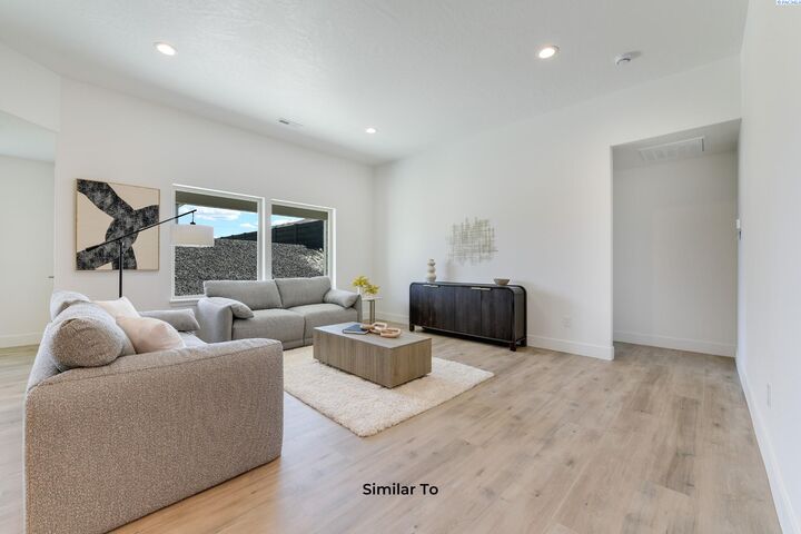Property Photo:  5908 Redtail Dr  WA 99301 