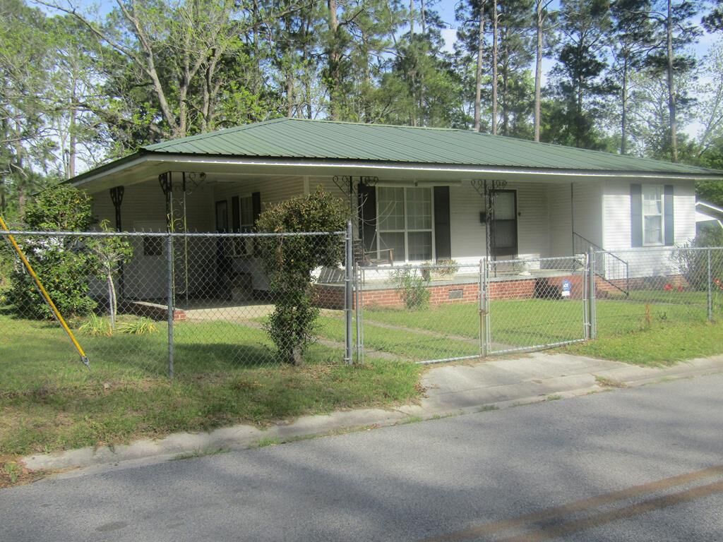 Property Photo:  405 N Lincoln St.  GA 31774 