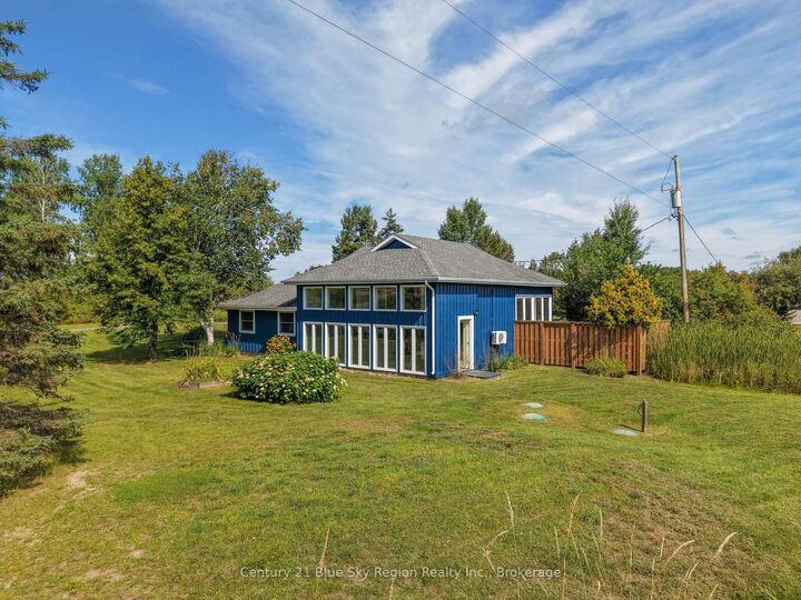 Photo de la propriété: 2574 Highway 17 N/A E ON P0H 1K0