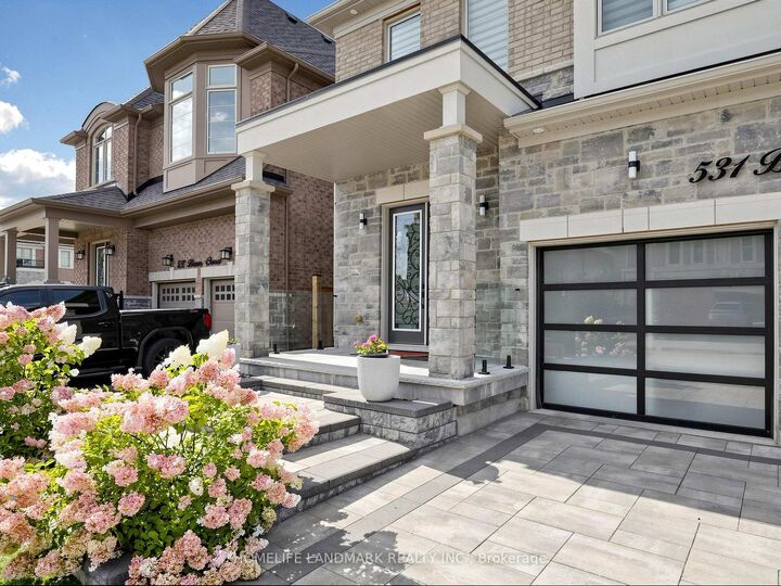 Property Photo: 531 Beam Court ON L9E 1L4
