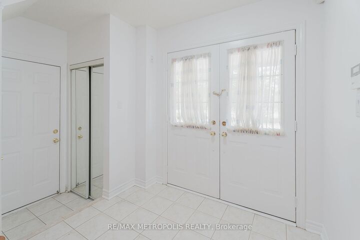 Property Photo: 52 Gore Valley Trail ON L6P 2G9