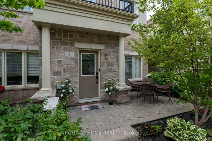27 Coneflower Crescent 31 — photo 1