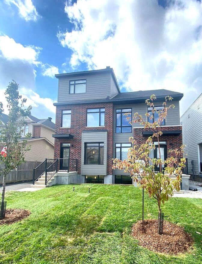 Property Photo: 873 Contour Street Second Floor ON K1W 0G6
