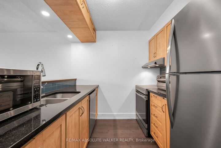 Property Photo:  154 Nelson Street 902  ON K1N 7R5 