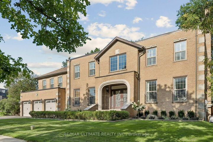 1 Versailles Court — photo 1