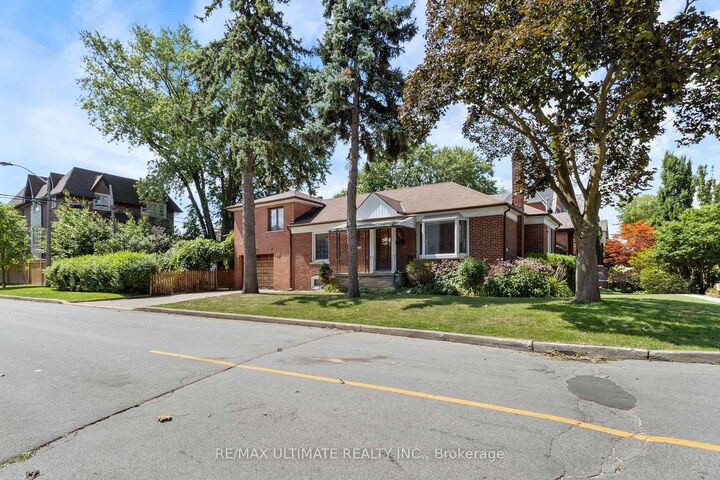 Property Photo: 519 Douglas Avenue ON M5M 1H7