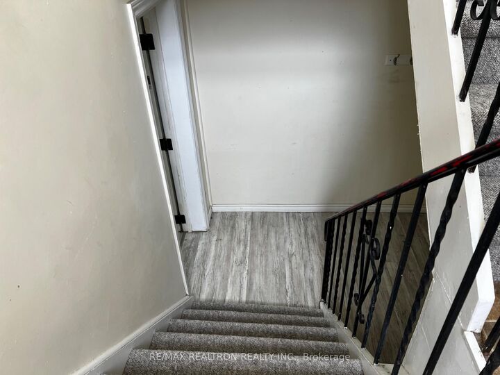Property Photo:  244 St Vincent Street Lower  ON L4M 3Z8 