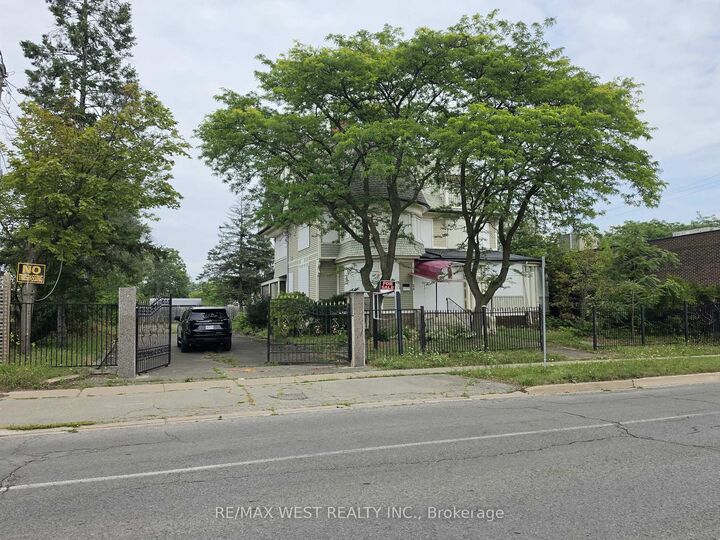 Property Photo: 24 Burgar Street ON L3B 2S7
