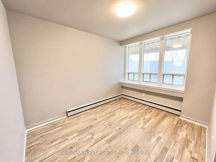Property Photo: 55 John Street N ON L2V 2S7