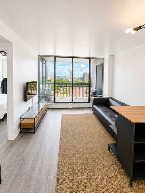 Property Photo: 150 Charlton Avenue 1201 ON L8N 3X3