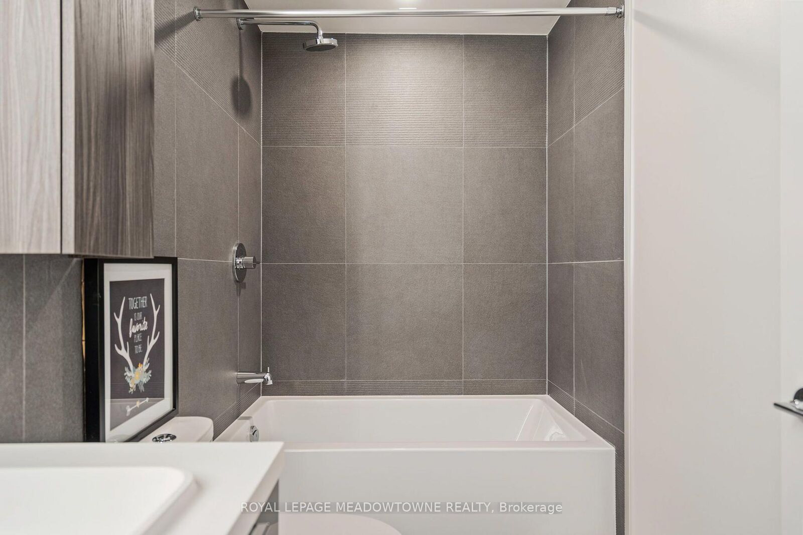 Property Photo:  15 Mercer Street 813  ON M5V 0T8 