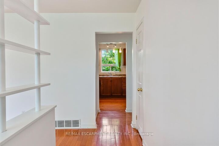 Property Photo: 1214 Argreen Road ON L5G 3J3