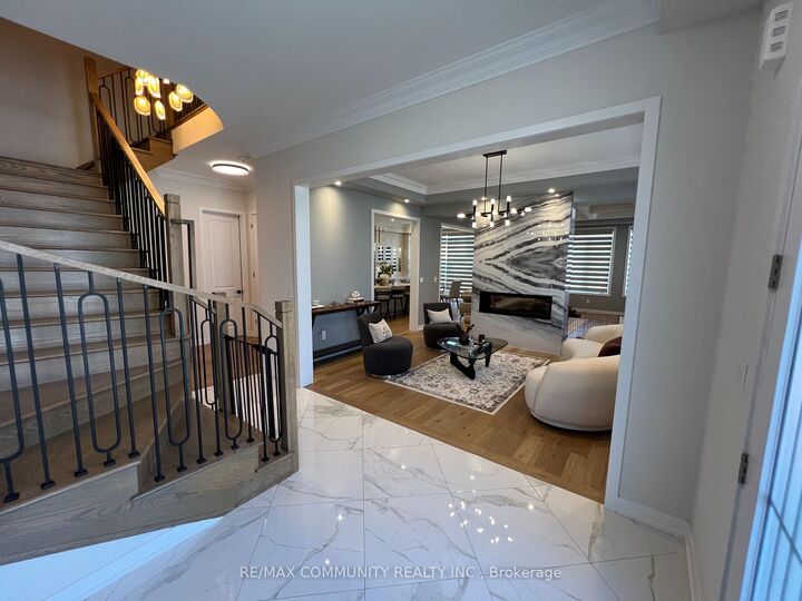 Property Photo:  400 Finch Avenue 39  ON L1V 1H8 