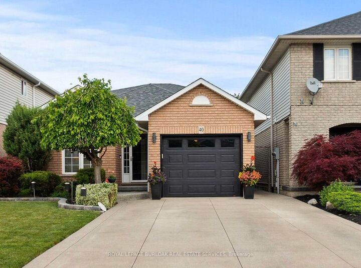 40 Bridgette Drive — photo 1