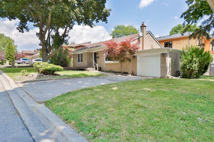 Property Photo:  1 Penhale Drive  ON M9P 2X3 