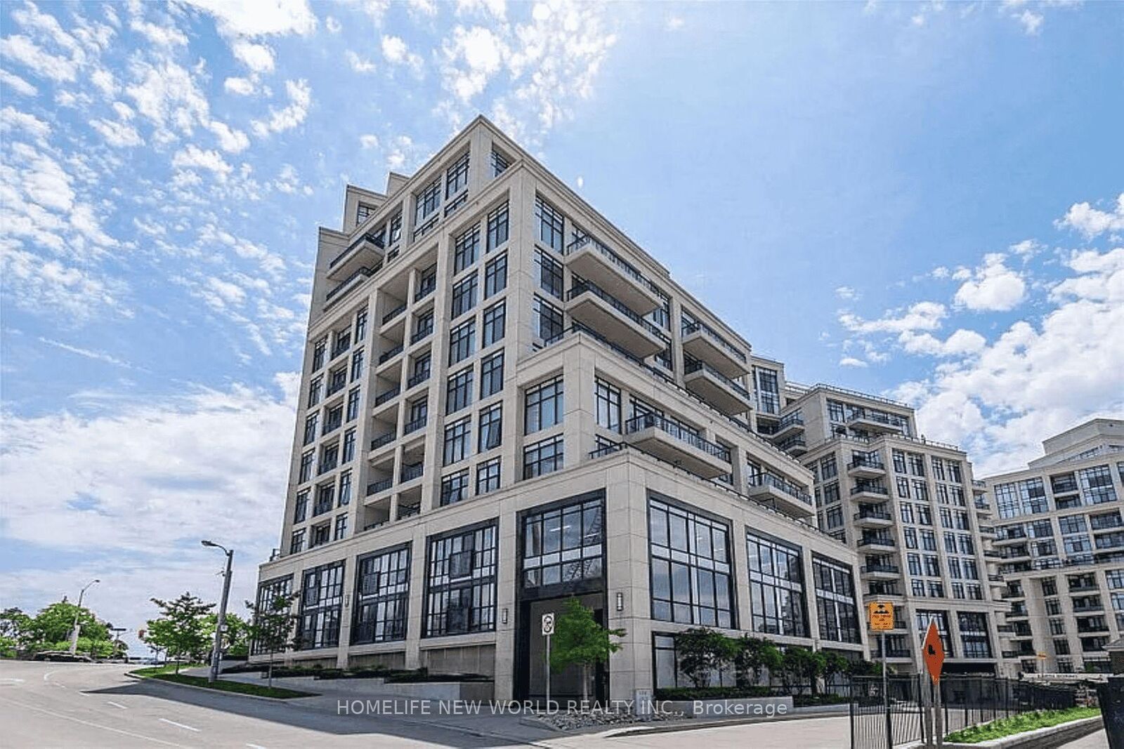 Property Photo:  1 Old Mill Drive 503  ON M6S 0A1 