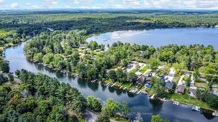 Property Photo: 1657 Peninsula Point Road ON P0E 1N0