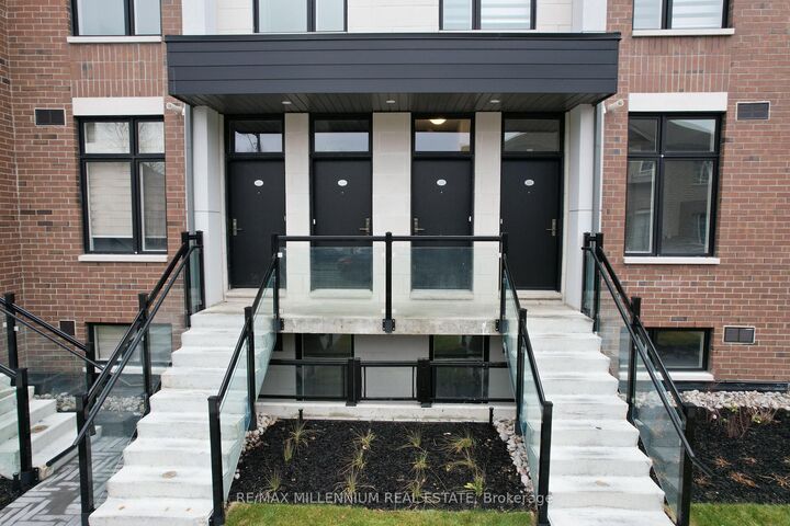 Property Photo:  9560 Islington Avenue U221  ON L4K 2L5 
