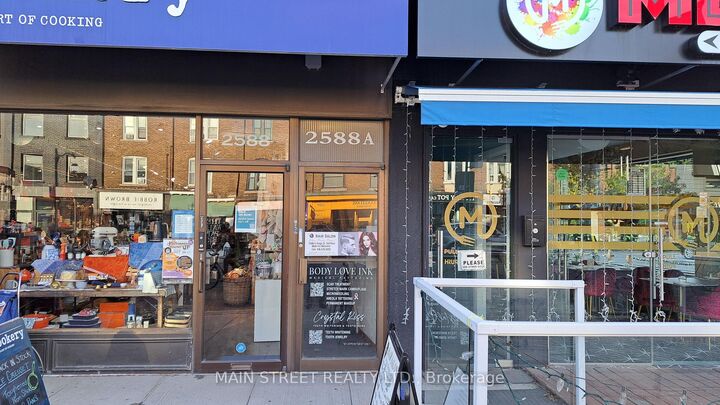 Property Photo:  2588A Yonge Street 4  ON M4P 2J3 