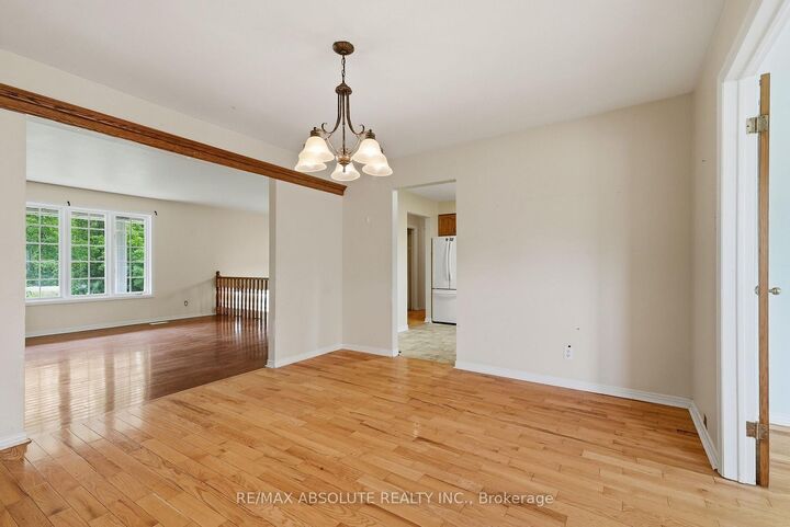 Property Photo: 372 Lake Park Road ON K7C 3P2