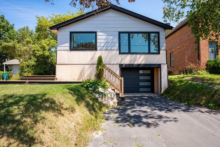 Property Photo:  873 9th Avenue E  ON N4K 3E8 