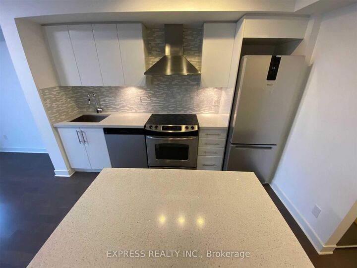 Property Photo: 58 Orchard View Boulevard 1601 ON M4R 0A2