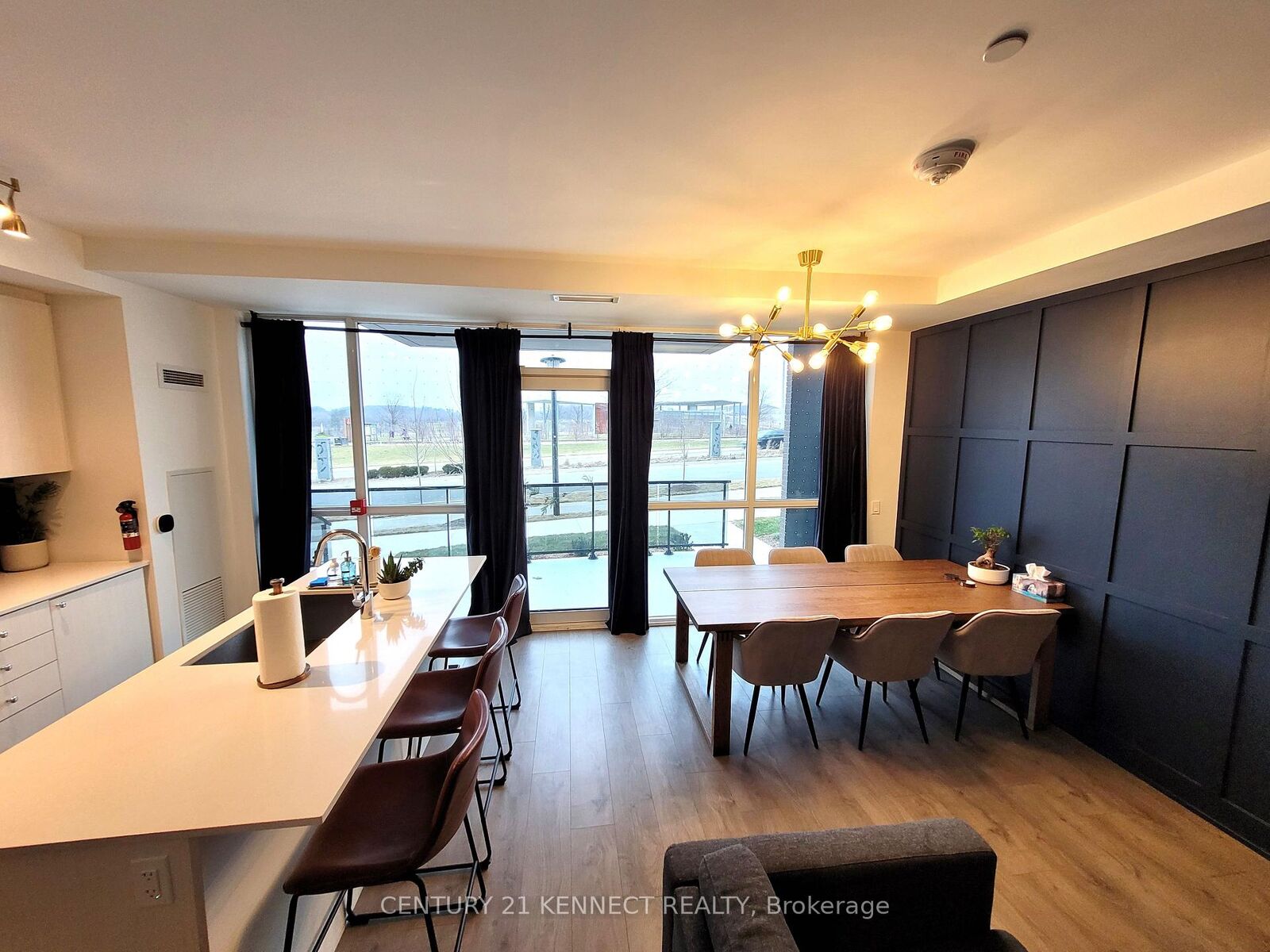 Property Photo:  60 George Butchart Drive Th02  ON M3K 0E1 