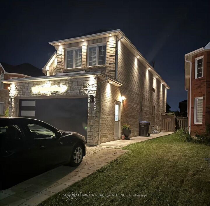 Property Photo:  5365 Fallingbrook Drive Bsmt  ON L5V 1P7 