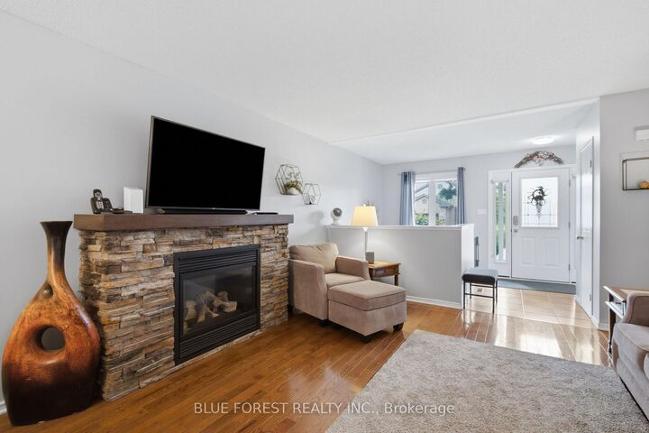 Property Photo:  335 Lighthouse Road 28  ON N6M 1J8 