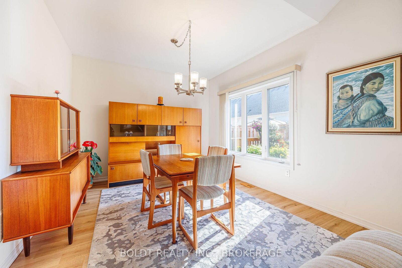 Property Photo: 35 Cosmopolitan Common ON L2M 0B8
