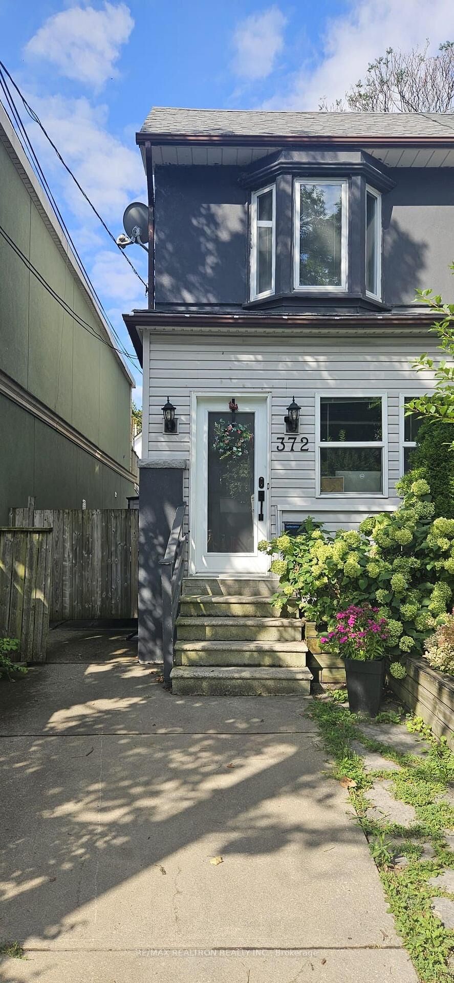 Property Photo:  372 Rhodes Avenue  ON M4L 3A5 