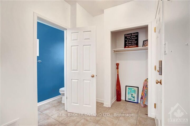 Property Photo: 292 London Terrace ON K1K 2W2