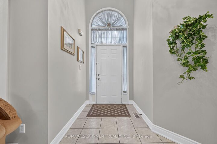 Property Photo: 42 Hillgarden Drive ON L8J 3R3