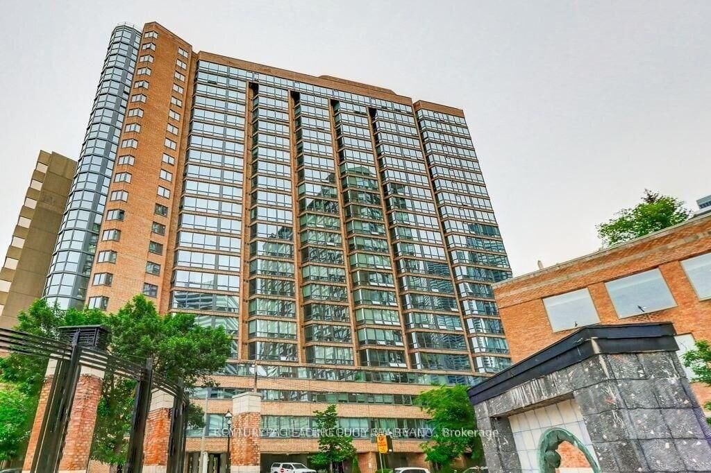 Property Photo:  1055 Bay Street 407  ON M5S 3A3 