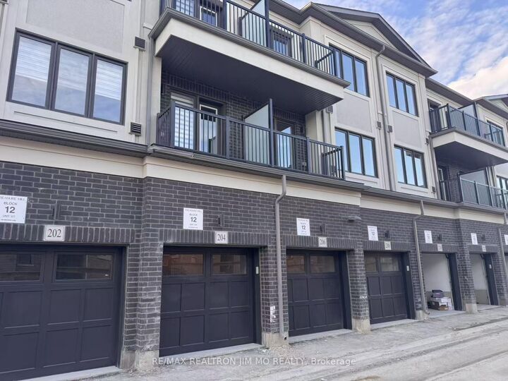 Property Photo:  204 Matawin Lane  ON L4B 0H7 