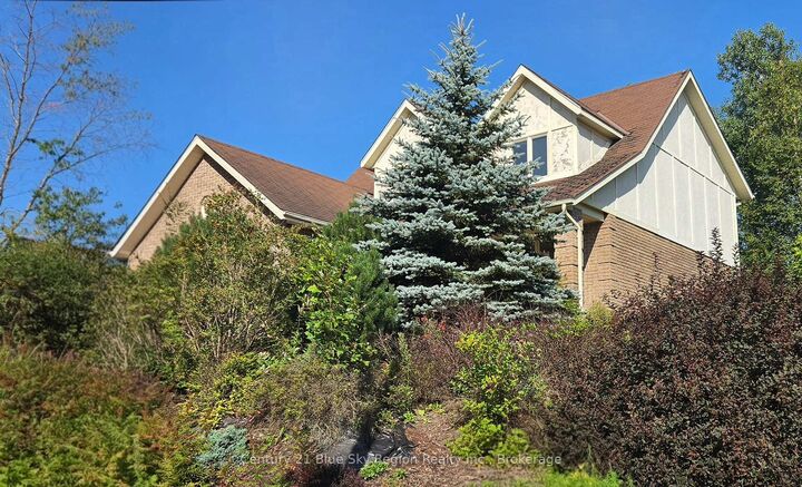 Property Photo:  185 McLean Road N  ON P1A 4H7 