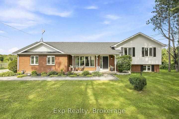 Property Photo: 5 Royal Estates Drive ON L0A 1K0
