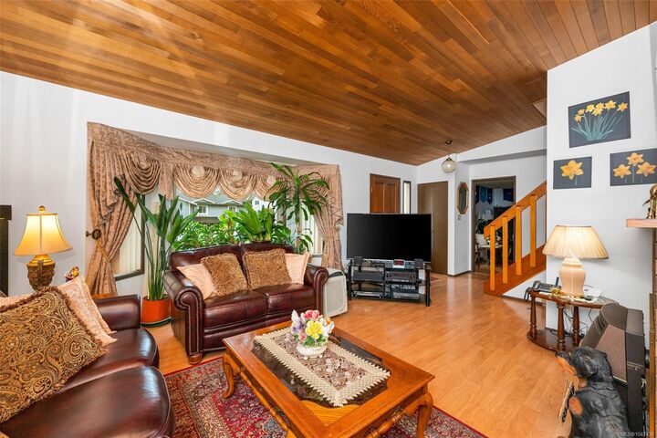 Property Photo: 803 Kimberly Pl BC V8X 4R2