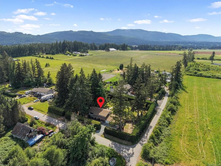 Property Photo: 4550 Weber Rd BC V9L 6M2