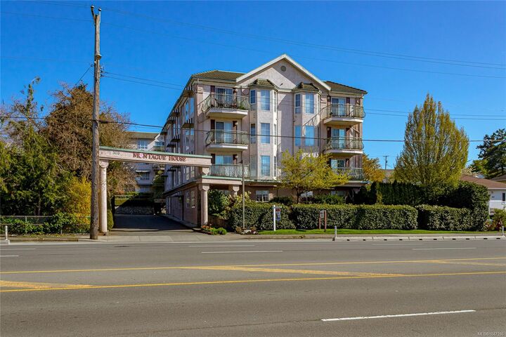 Property Photo: 3133 Tillicum Rd #407 BC V9A 2B4
