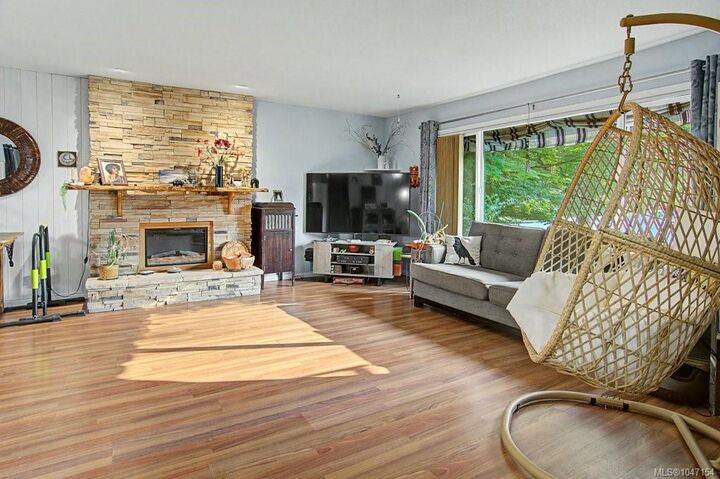 Property Photo: 402 Young St BC V9P 1C3