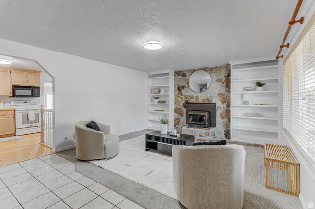 Property Photo:  325 S 900 E  UT 84037 