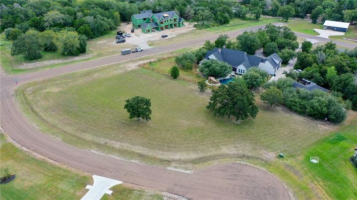 Property Photo:  5278 Legend Oaks Court  TX 77845 
