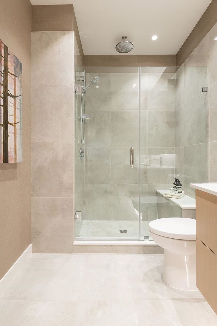 Property Photo: 128 W 15th Street 902 BC V7M 0H6
