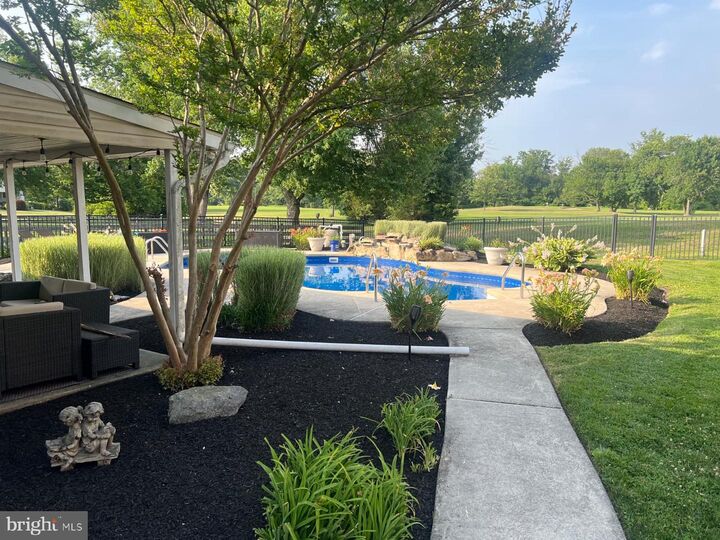 Property Photo:  168 E St Andrews Drive  NJ 08054 