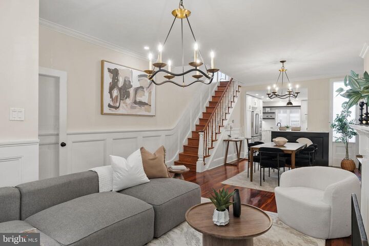 Property Photo:  2207 Pine Street  PA 19103 