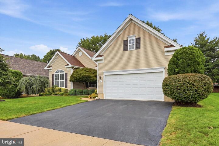 Property Photo:  33 Barbary Lane  NJ 08022 